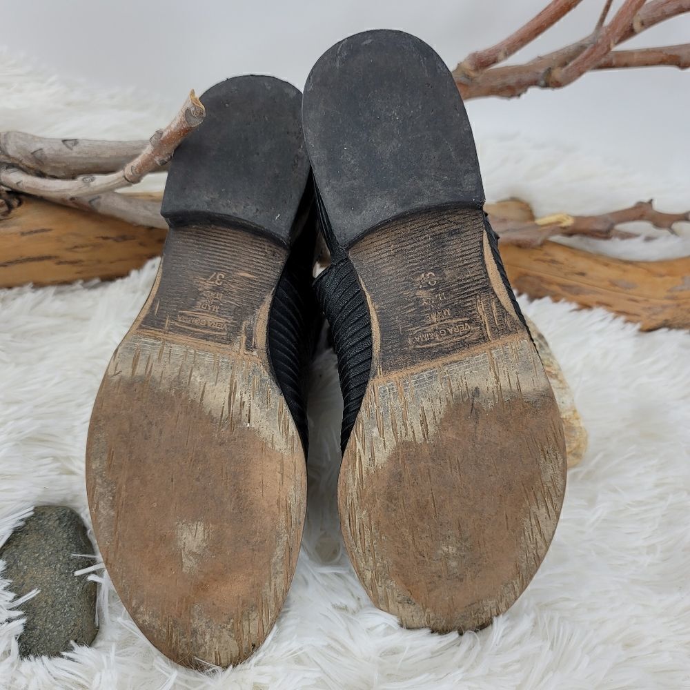 Ateliers textured black leather d'orsay booties - Picture 8 of 11